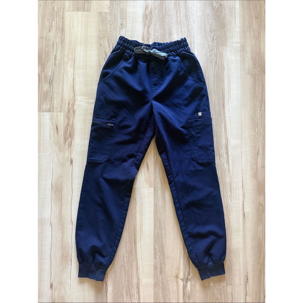 Figs Navy Uman Relaxed Cargo Jogger Scrub Pants